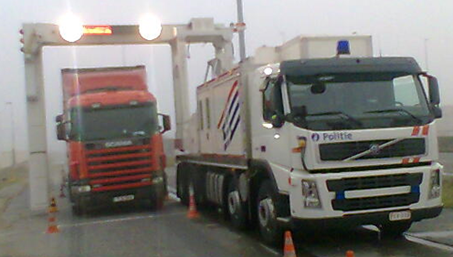 Port de Tanger-Med saisie de 1597 kg de chira à bord de deux camions TIR
