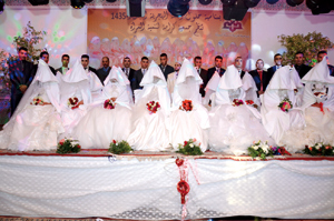 En partenariat avec le Mövenpick hôtel de Tanger l’association Karama organise bénévolement un mariage collectif
