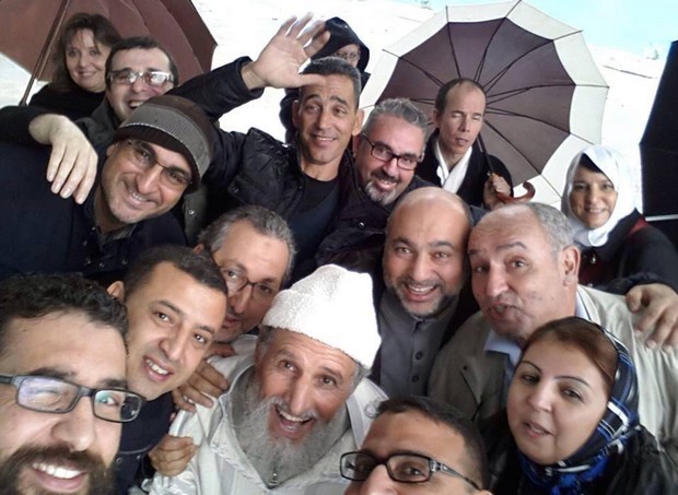 Ils Honorent leur Prof d’il y a 30 Ans