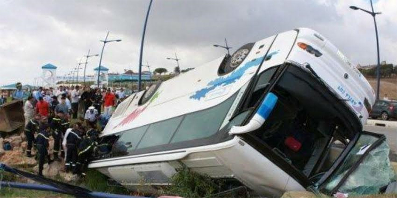 Ain Lahsan : Un Autocar se Renverse : Un Mort et 44 Blessés