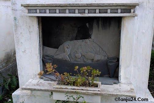Lettre Ouverte au Maire de Tanger au Sujet des : Actes de Vandalisme et Profanation du cimetière de Boubana