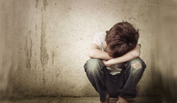 Un enfant exploité dans  la mendicité et la sexualité