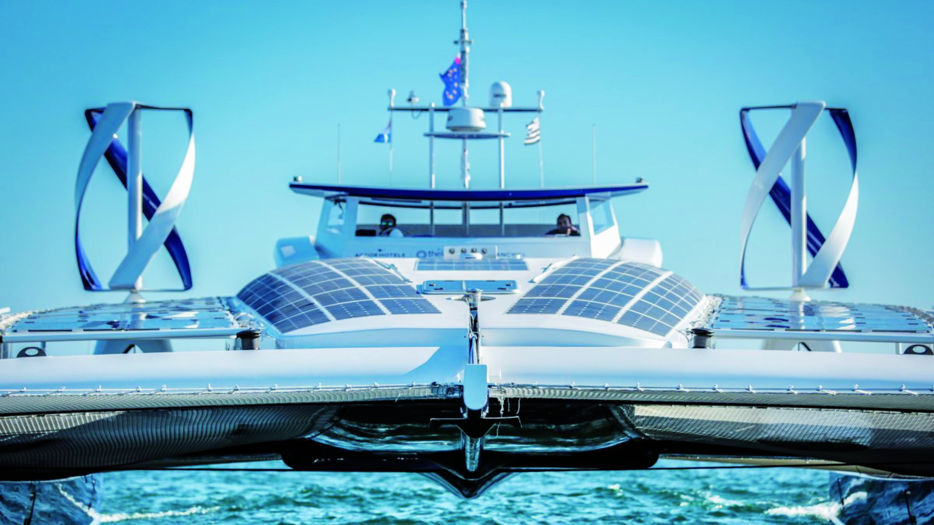 Dans le cadre de son odyssée à travers le monde le premier navire à hydrogène Energy Observer fait escale à la Marina de Tanger