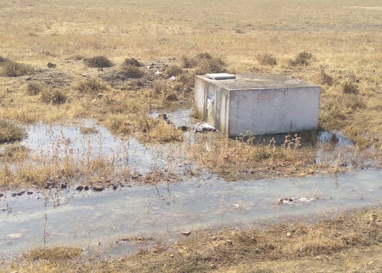 Une catastrophe de fuites d’eau potable en l’absence de contrôle