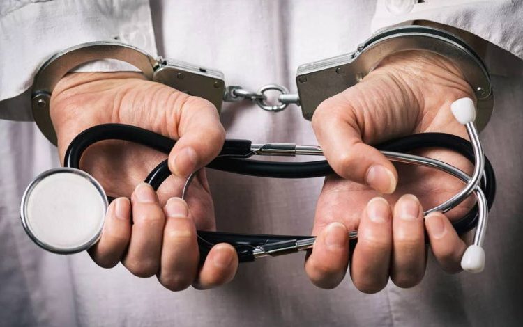 Un médecin de Tanger incarcéré dans une affaire de contenu pornographique