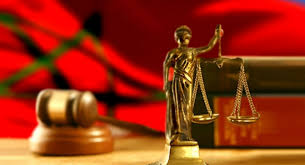 Mesures disciplinaires pour divers magistrats