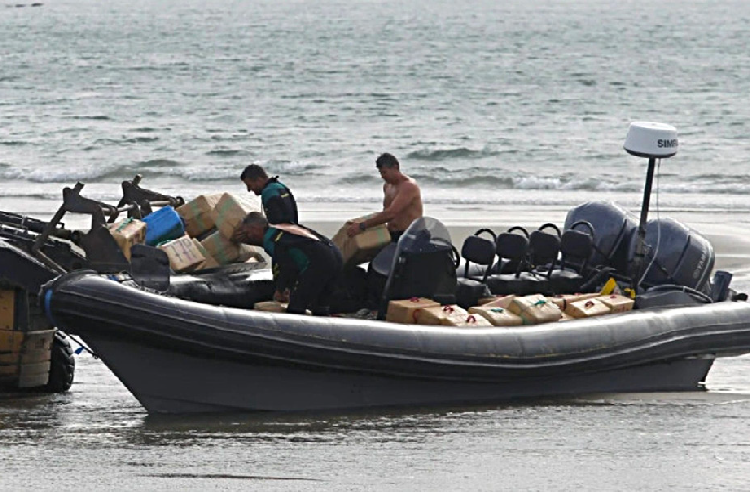 La Gendarmerie Royale saisi une énorme quantité de drogue sur la côte d’Assilah