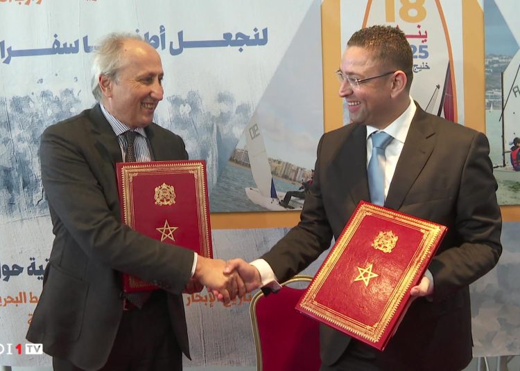 Le ministre de l’Éducation signe une convention pour intégrer des sports nautiques dans les écoles à Tanger